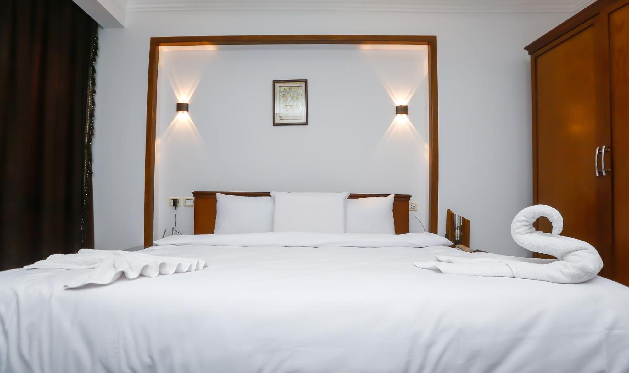 Kafret el-Gabal New Asser Hotel Pyramid מראה חיצוני תמונה